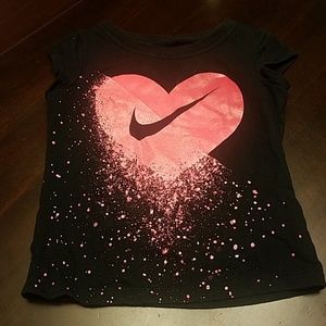 Girls Nike Heart Tee